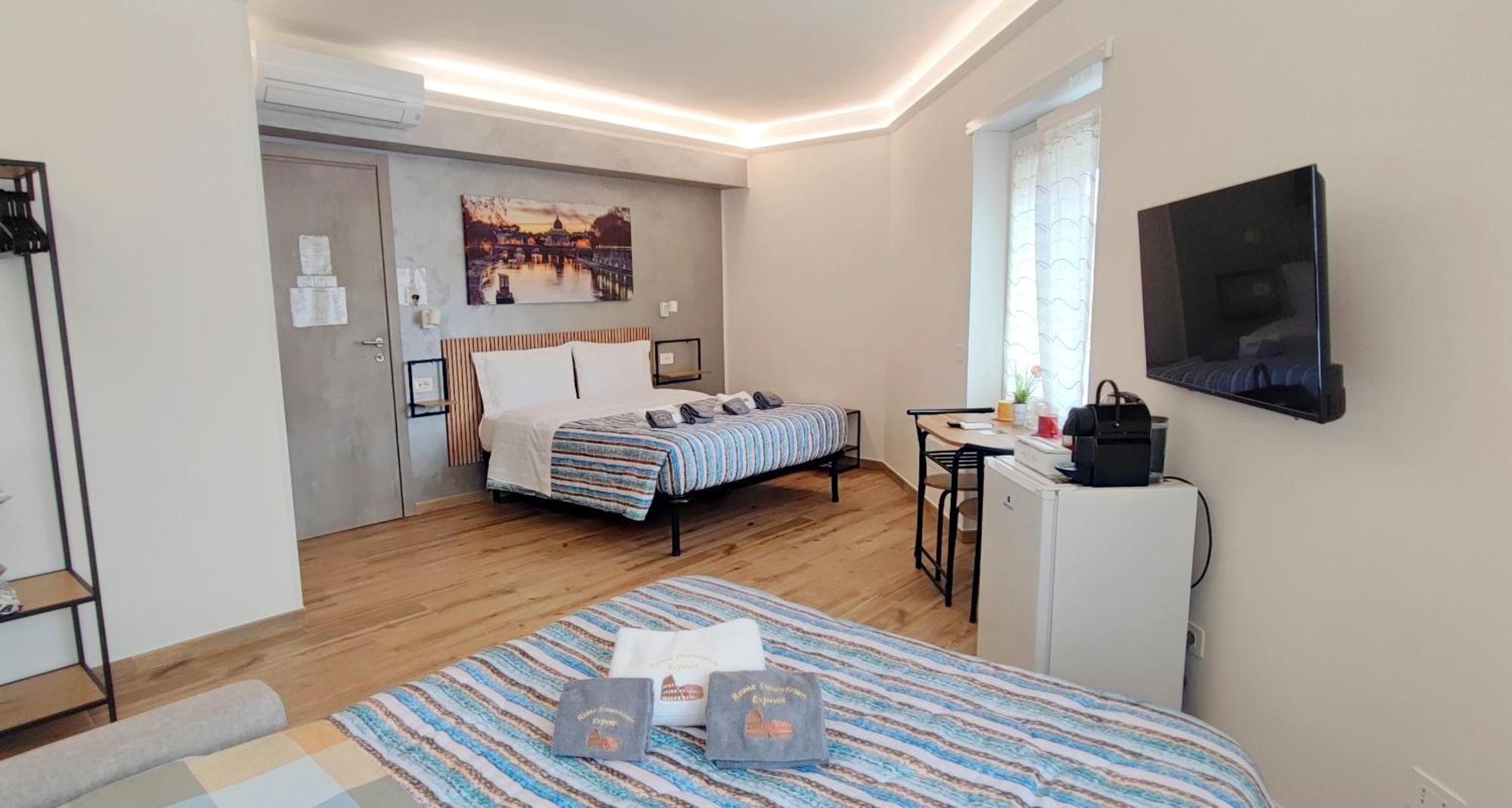 Rome Downtown Express Guest House - Lucio Sestio Metro A, Fast Connection To The City Centre, Rome